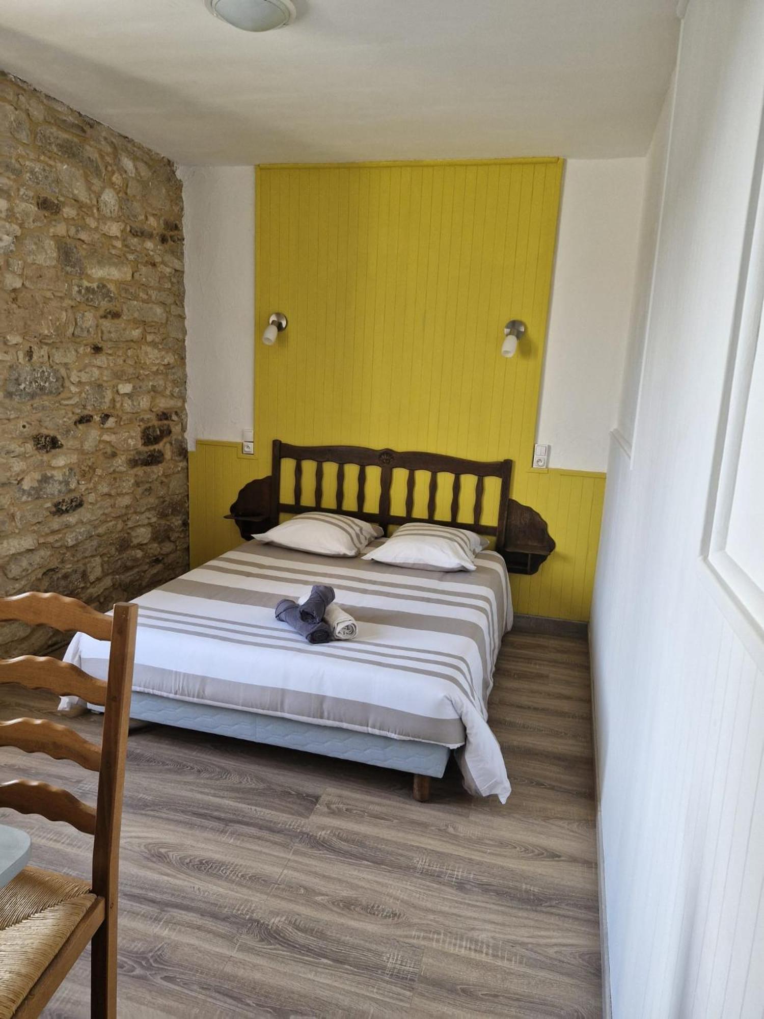 Eden Auberge Villefranche-du-Perigord Luaran gambar